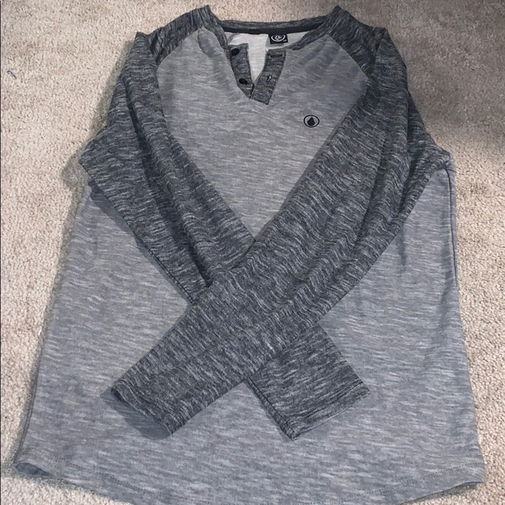 Men’s volcom long sleeve shirt